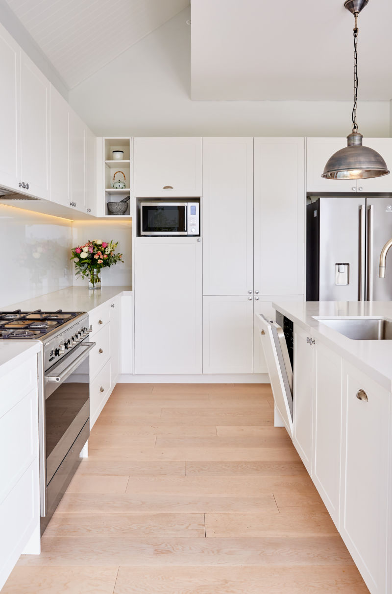 Kitchen_Angle_2_021 RET
