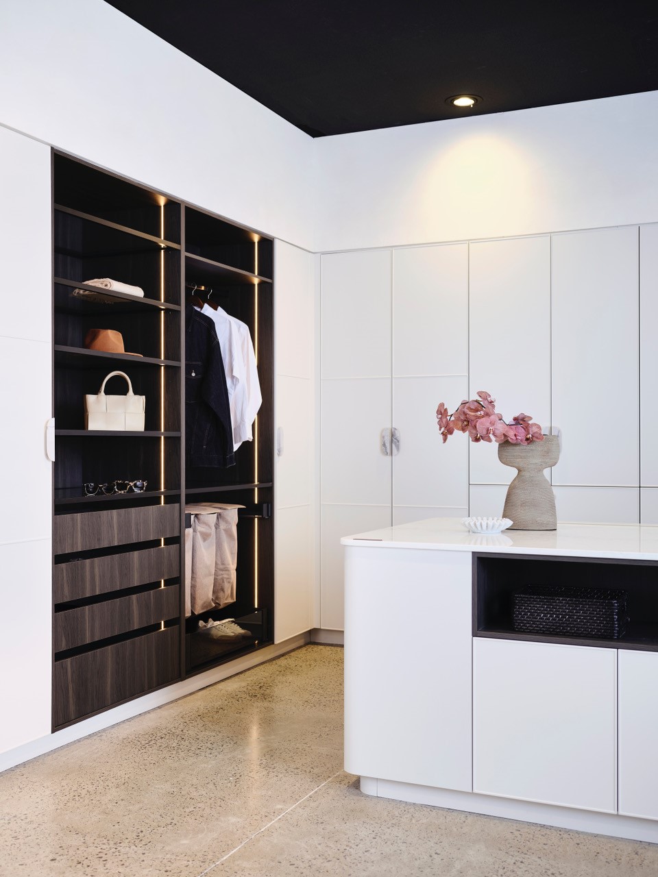 2 walk-in-wardrobe-with-island-bench