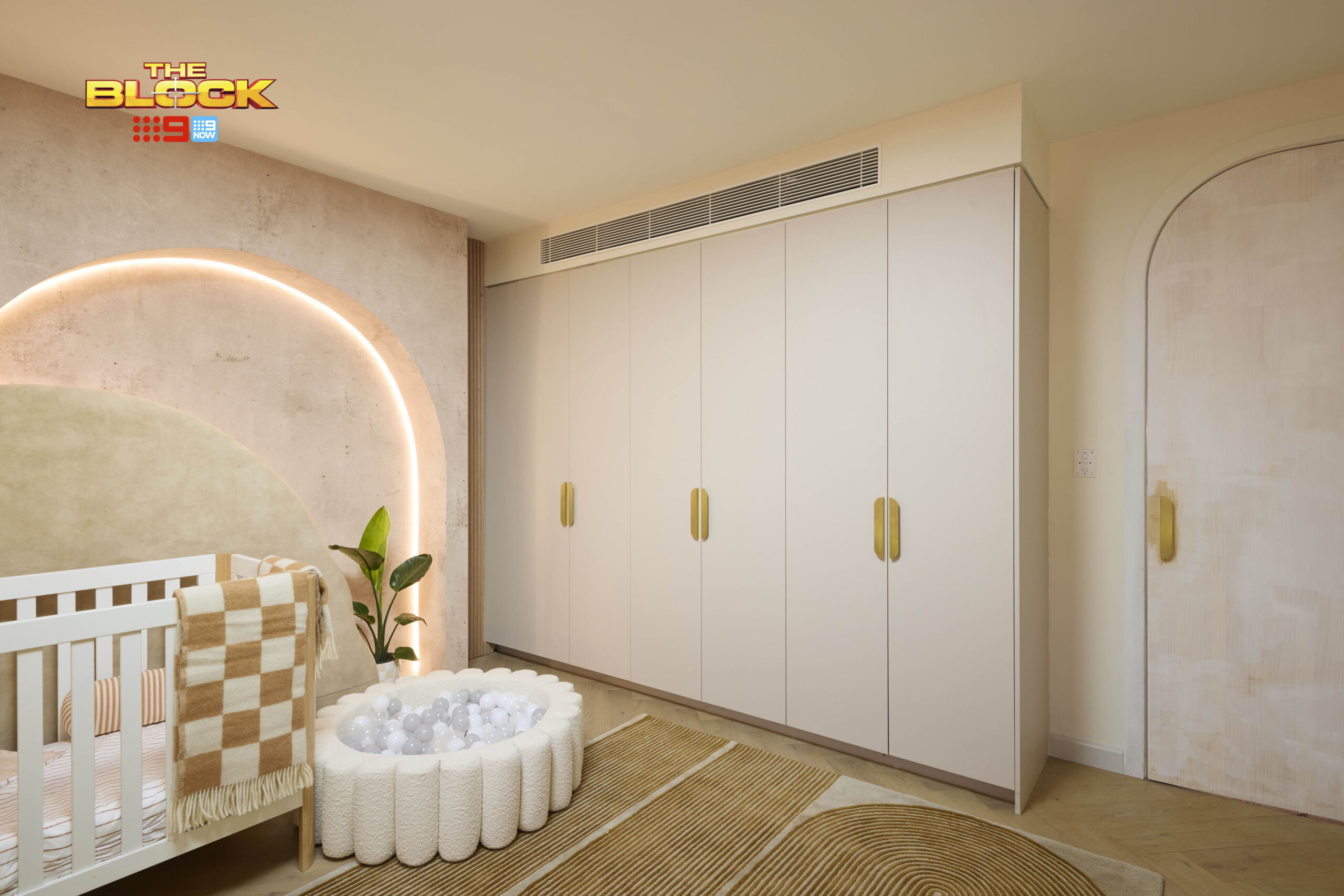 Copy of H2 RM2 kids bedroom Han and Can-063 built-in-wardrobe-with-flat-doors-gold-handles