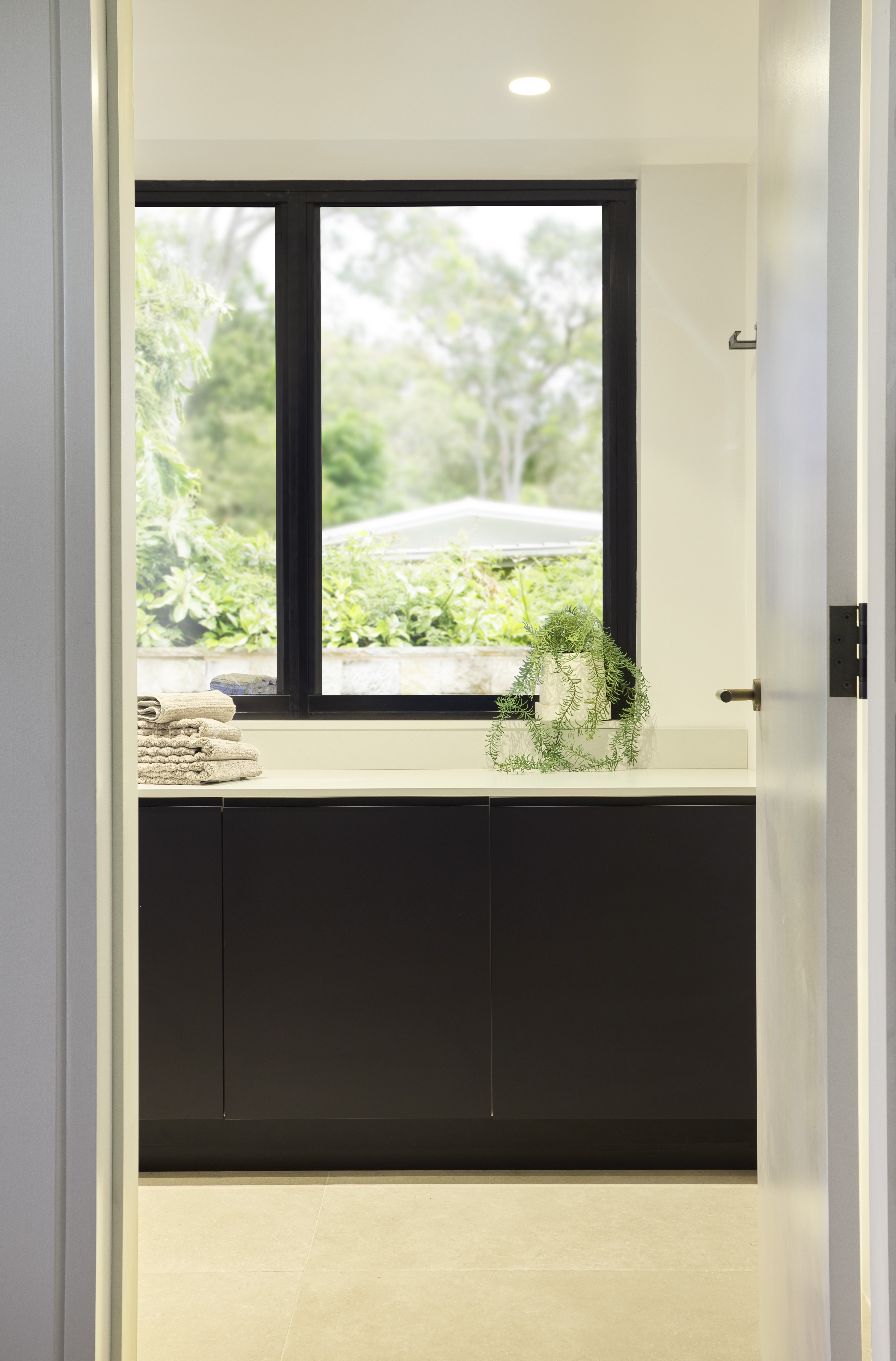 laundry-cupboard