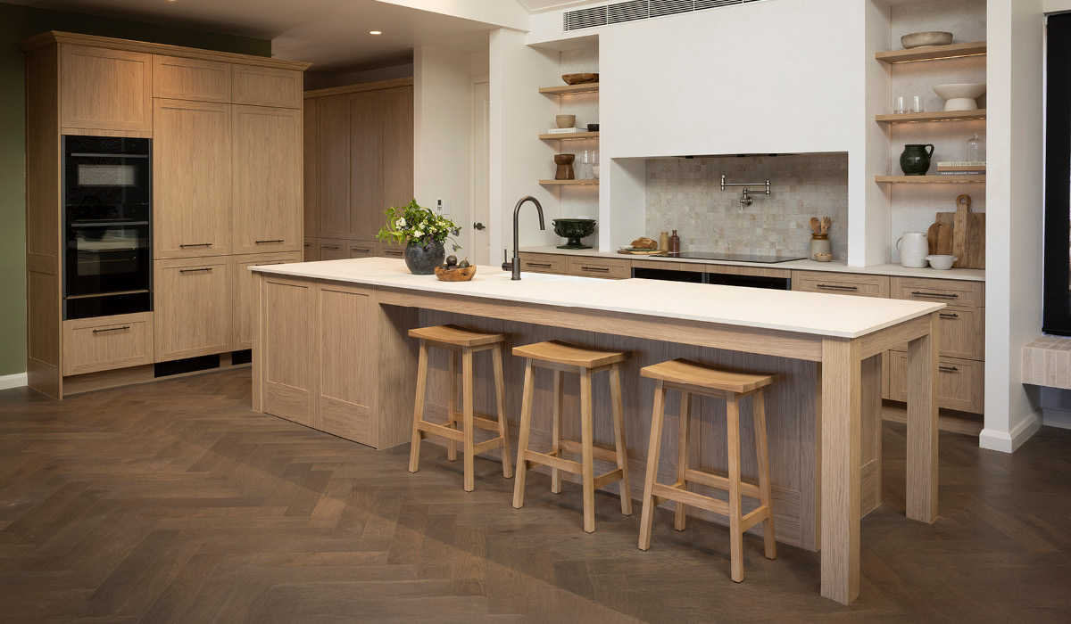 FARMHOUSE KITCHEN