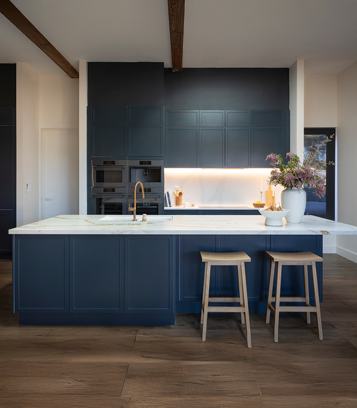 FARMHOUSE KITCHEN